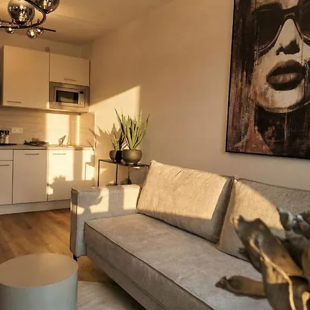 Apartment Residenz Kone Jolie Mitten In Der Paderborner *